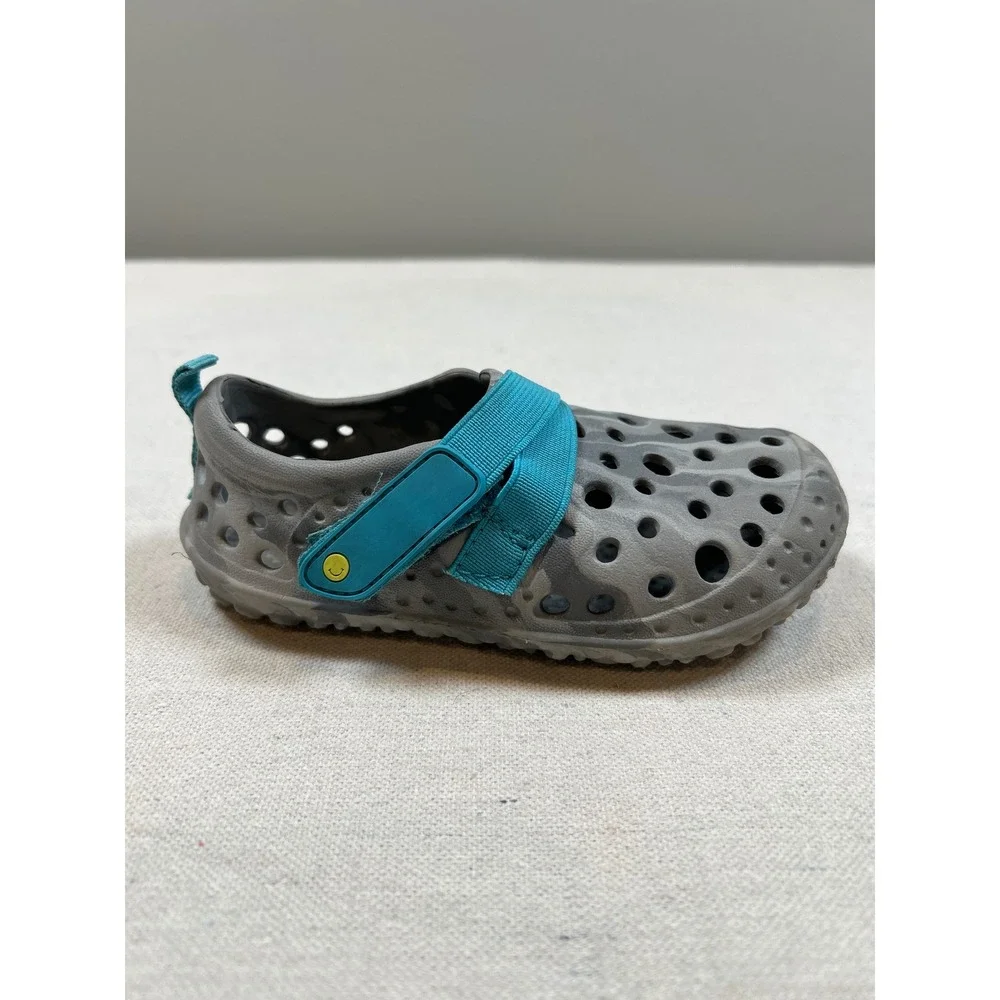 Western Chief Kids Grey Teal Marbled Perforated Water Shoes Size 9
